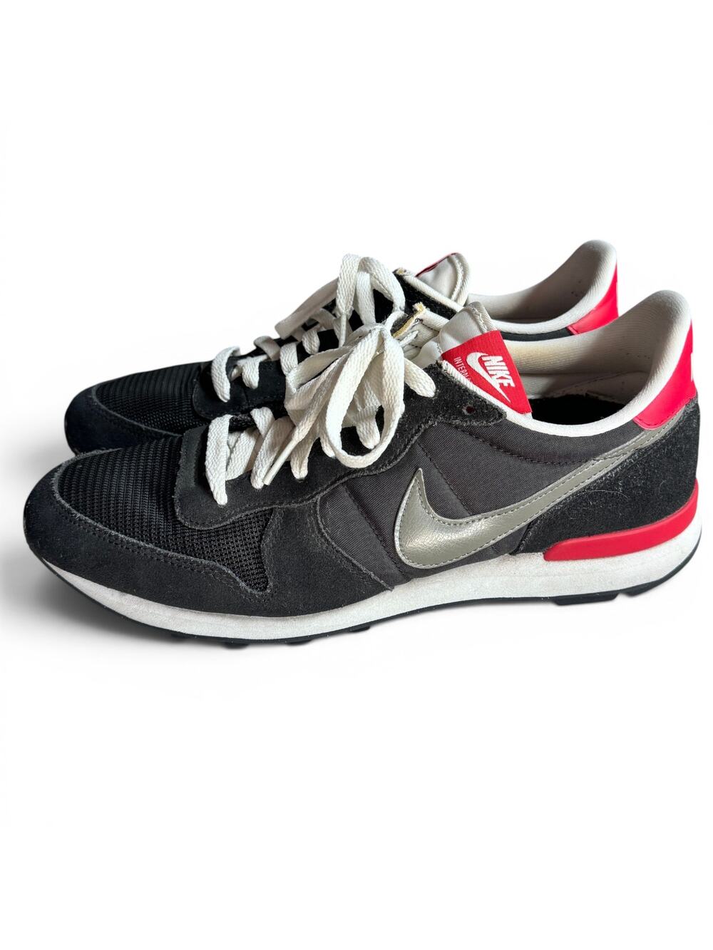Nike Internationalist Shoes Black/University Red/Metallic Silver Men's Size 10